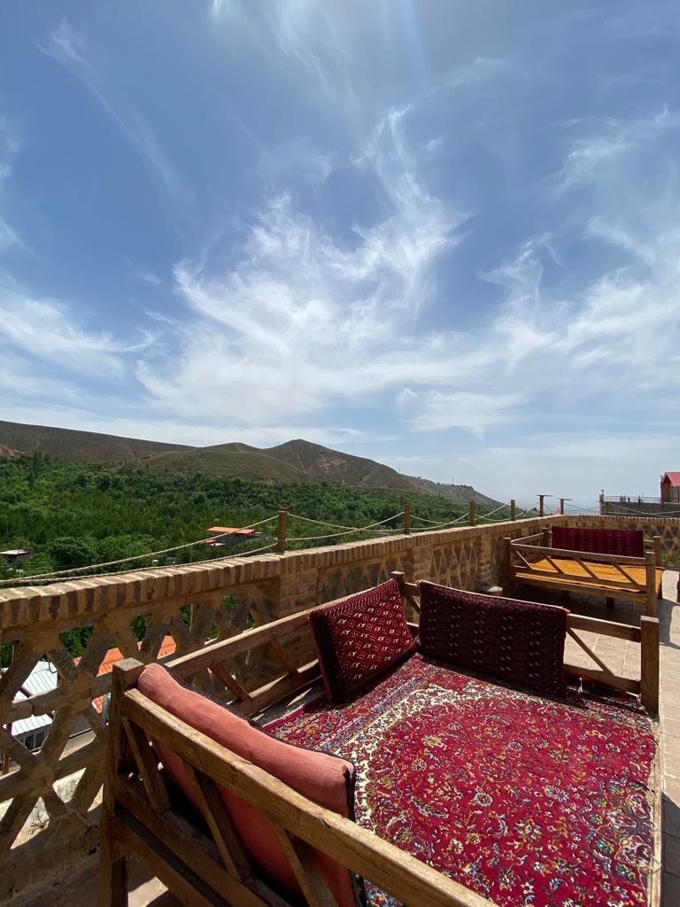 رزرو بومگردی بام بوژان در نیشابور