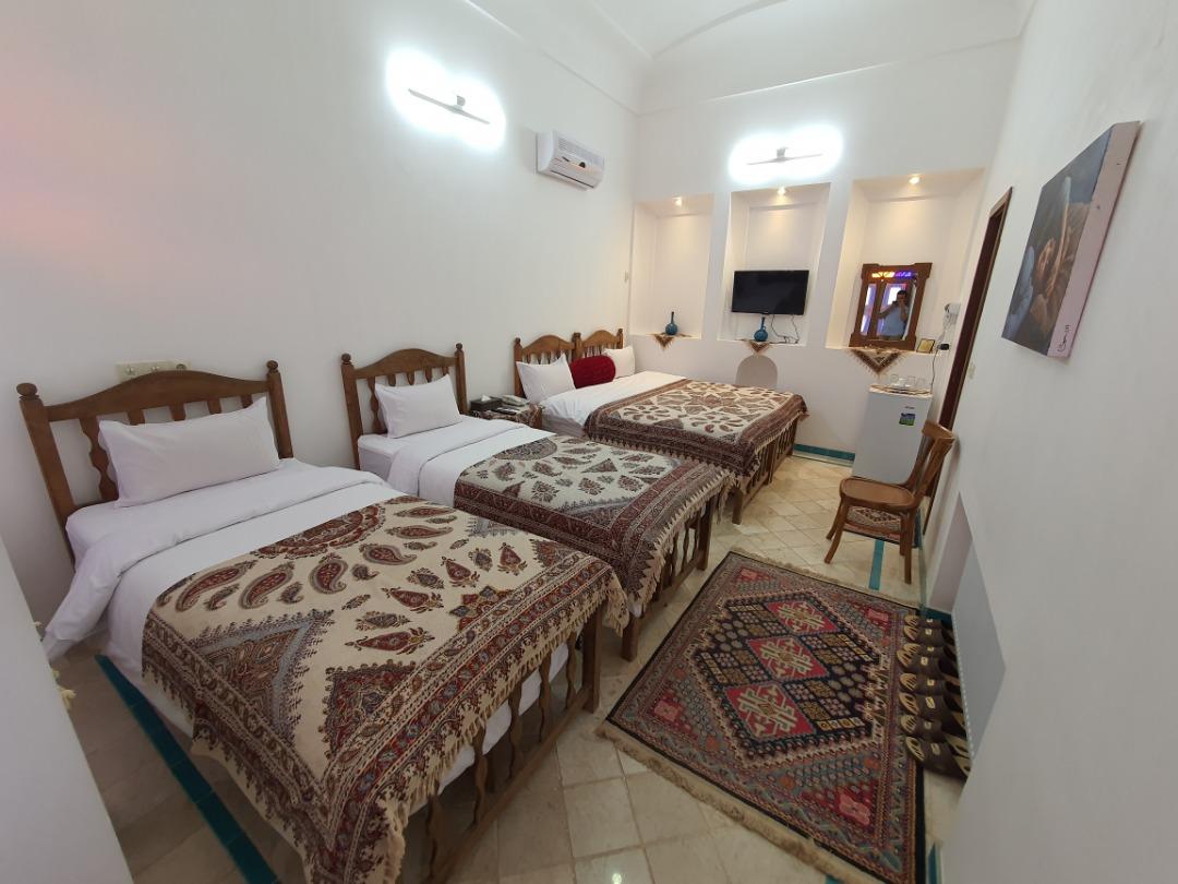 اجاره اتاق4 تخته هتل اطلسی در کاشان