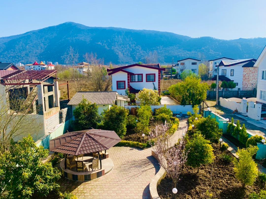 رزرو ویلا استخردار تریبلکس در نمک آبرود