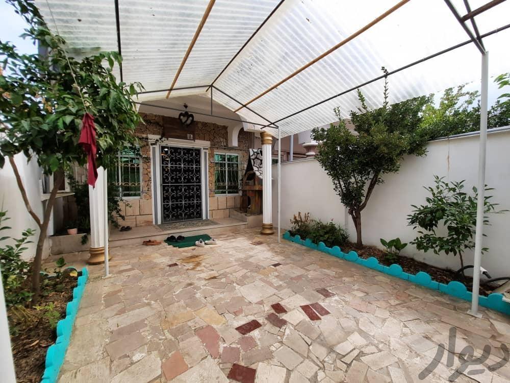 ویلا تریبلکس ساحلی با جکوزی شاه نشین