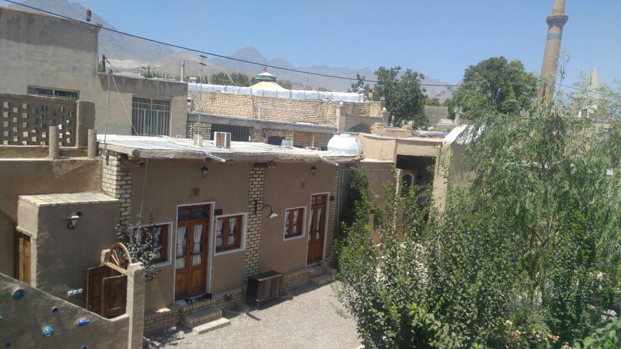 اجاره اقامتگاه بوم گردی سرای جواهر در نطنز
