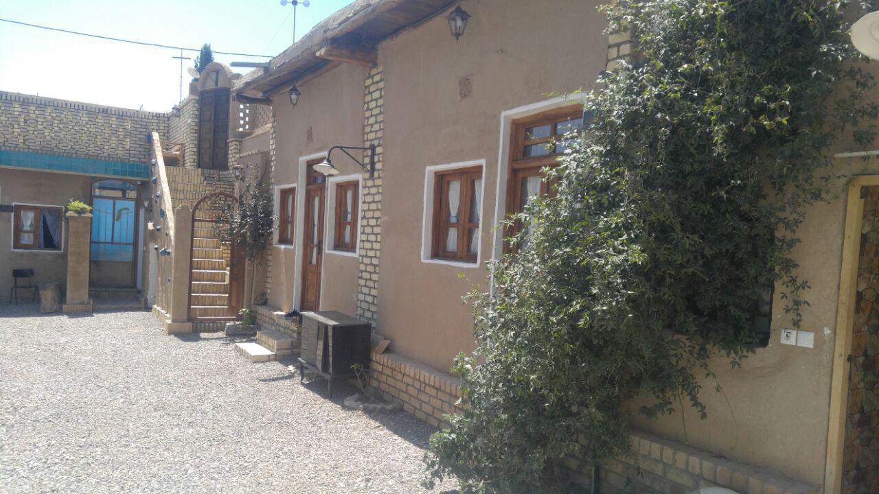 اجاره اقامتگاه بوم گردی سرای جواهر در نطنز