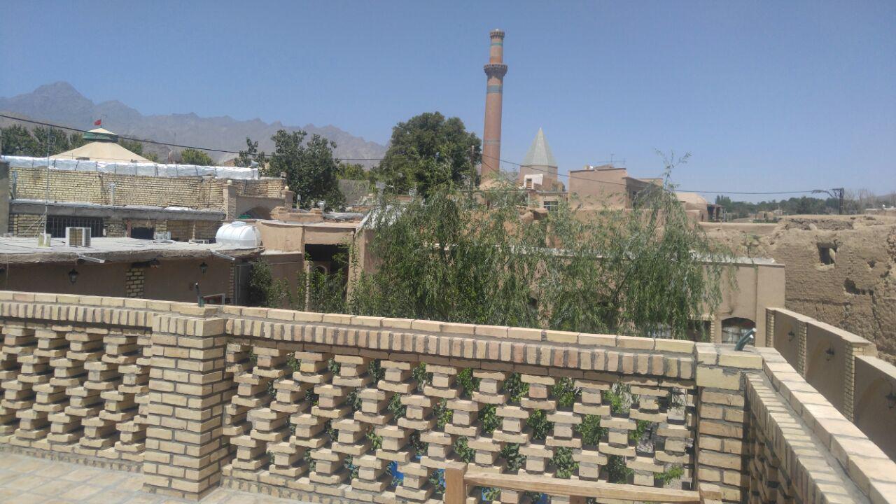 اجاره اقامتگاه بوم گردی سرای جواهر در نطنز