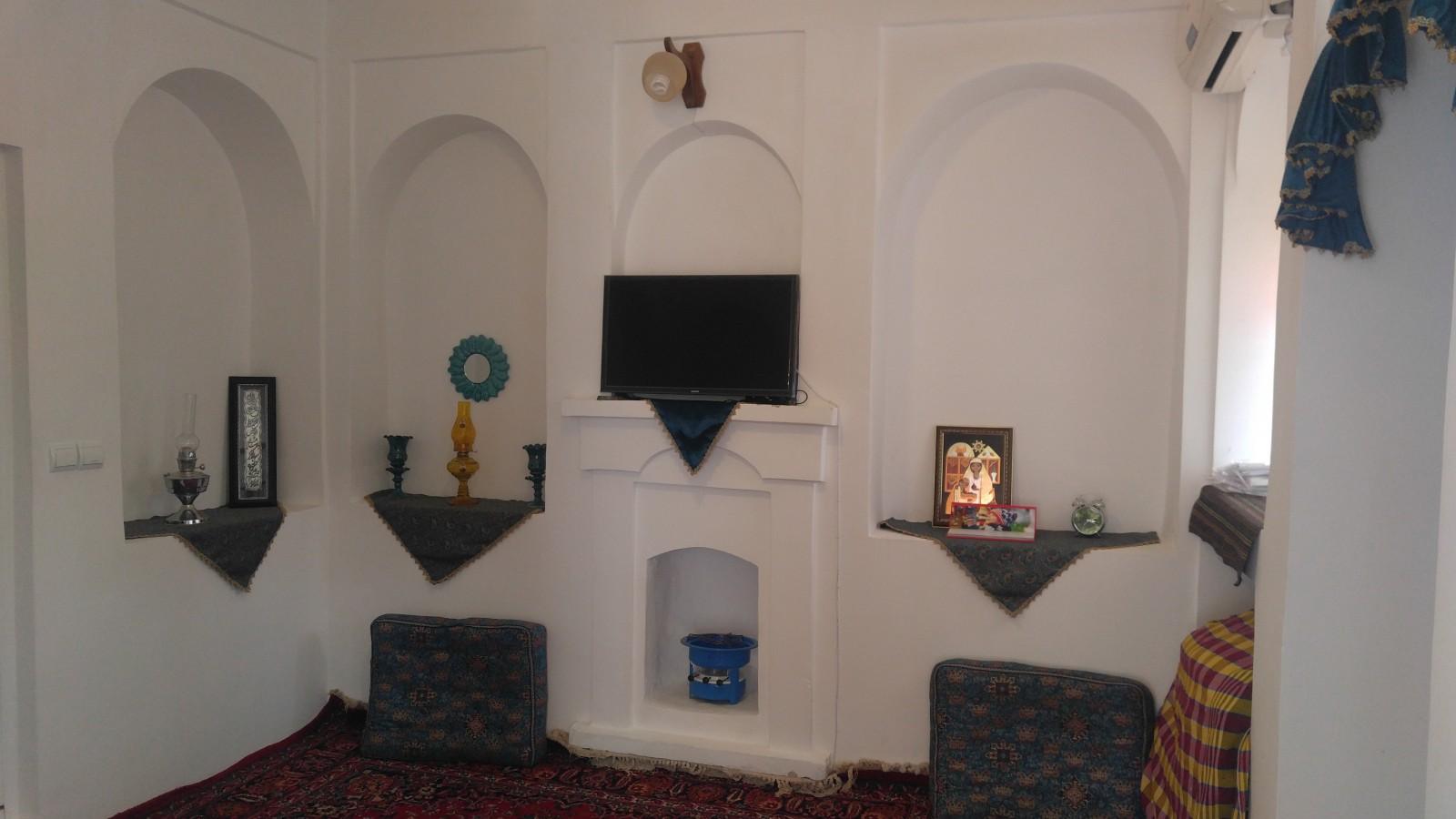 اجاره اقامتگاه بوم گردی سرای جواهر در نطنز