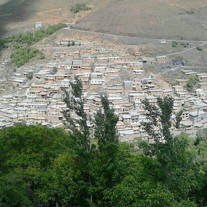 اقامتگاه بوم گردی واران در سنندج