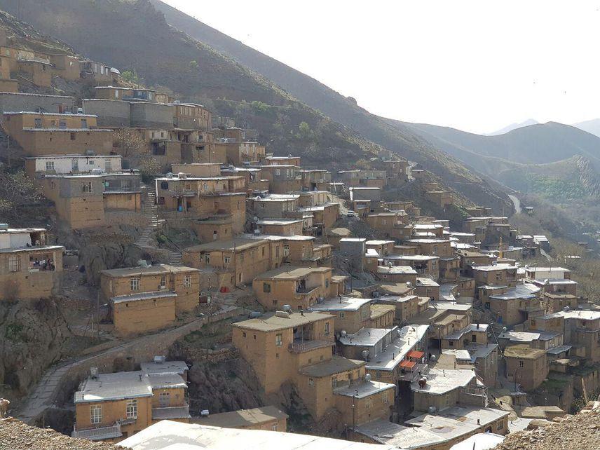 اقامتگاه بوم گردی واران در سنندج