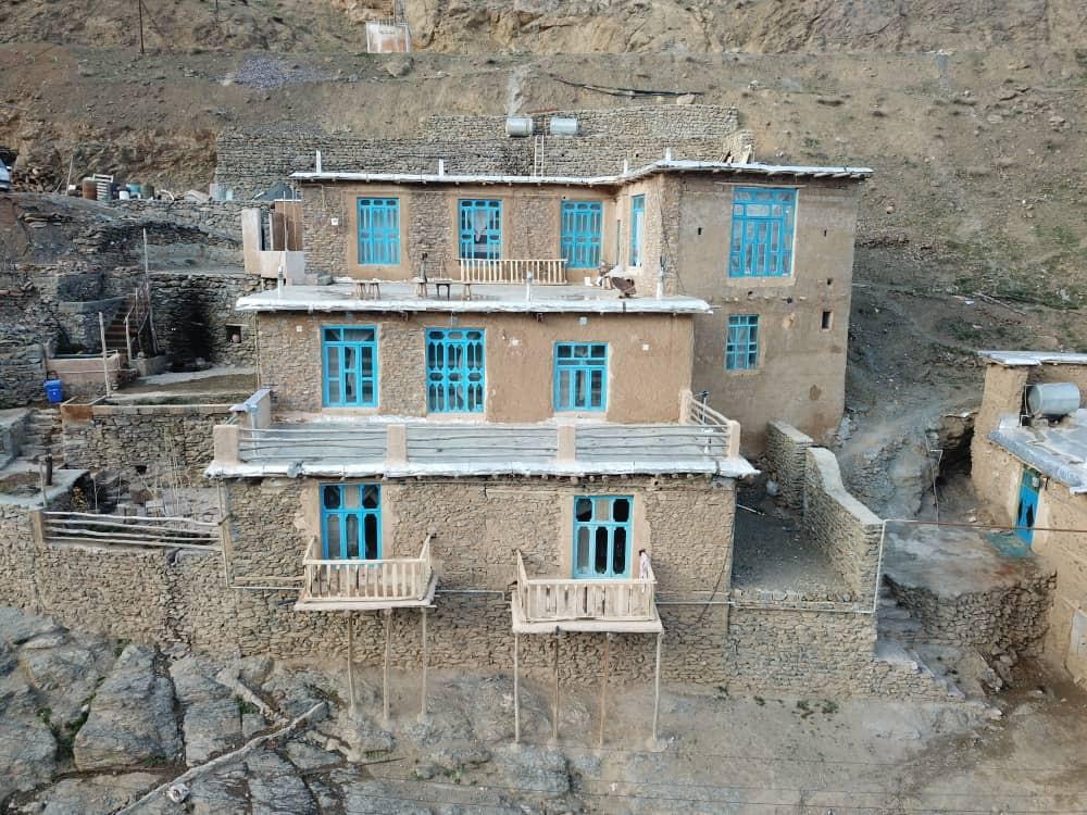 اقامتگاه بوم گردی واران در سنندج