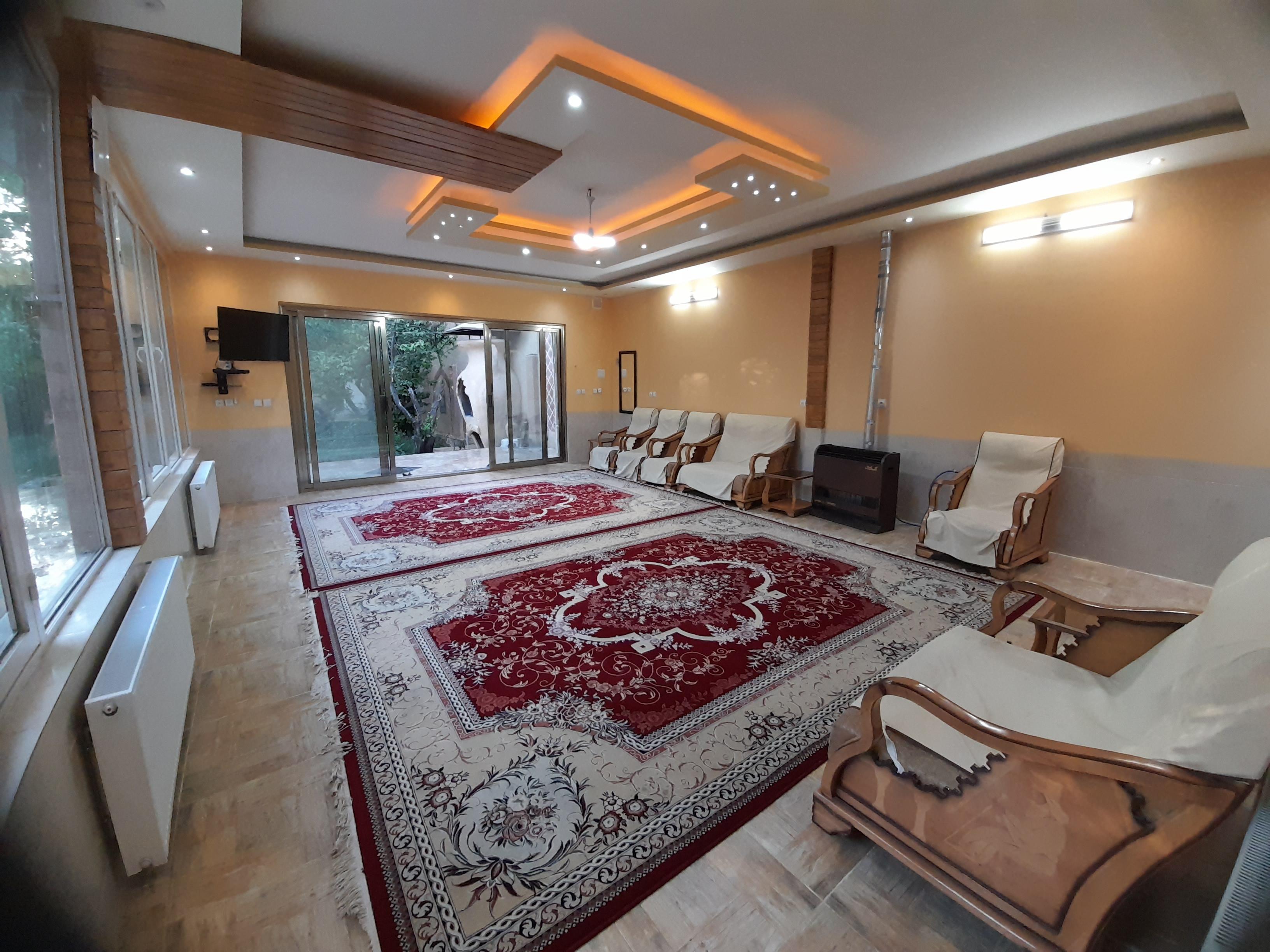 اجاره ویلا استخردار ابگرم باغ بهادران