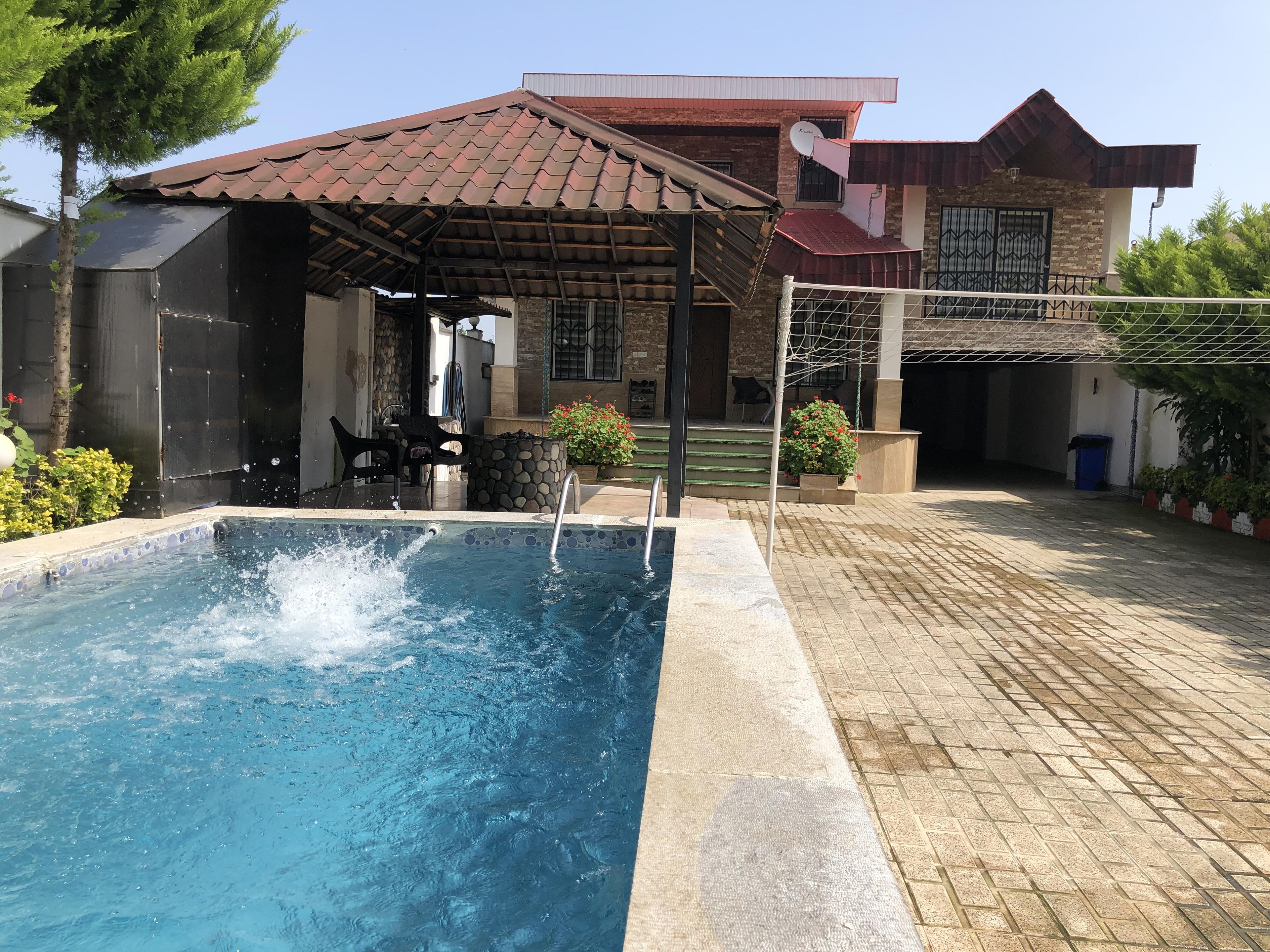 اجاره ویلا نوشهر استخردار آبگرم با سقف متحرک