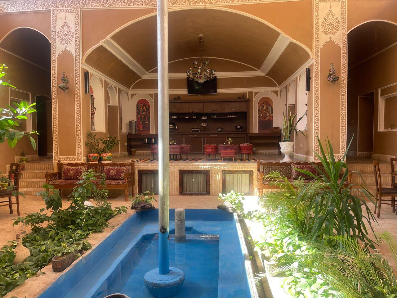 رزرو روزانه هتل سنتی رویای قدیم در یزد