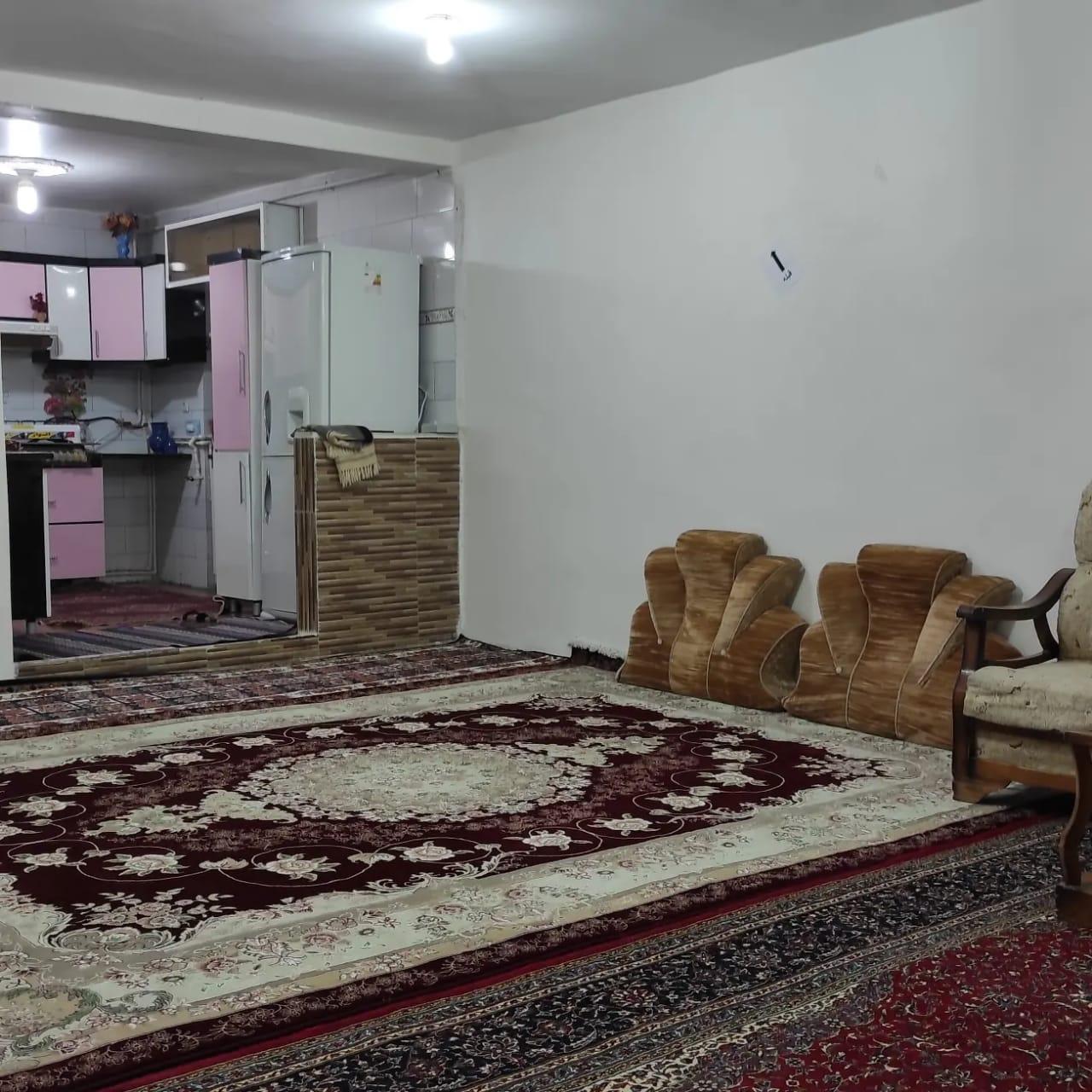 خانه اجاره ای با حیاط دلباز و ویو عالی