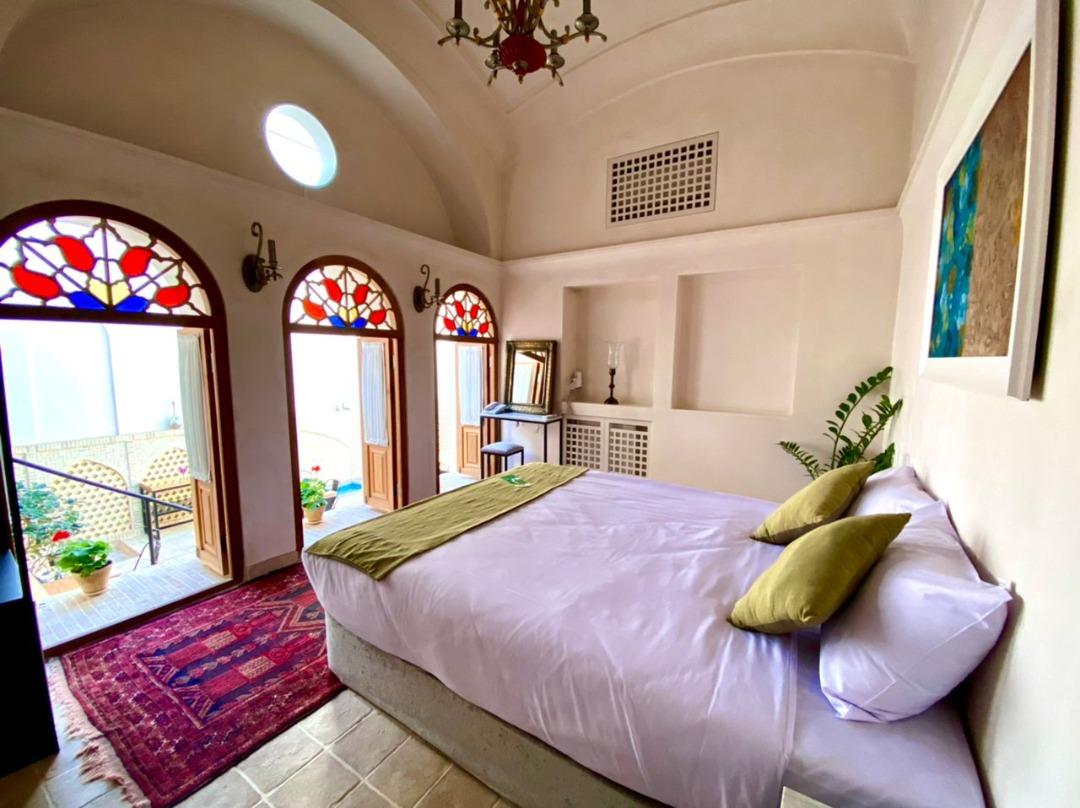 اتاق دوتخته دبل در هتل سنتی کاشان