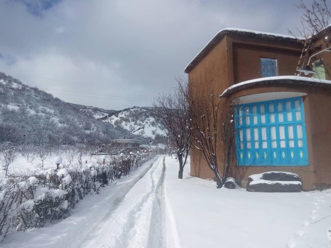 اقامتگاه بوم گردی نشینگه ی بنار در مریوان