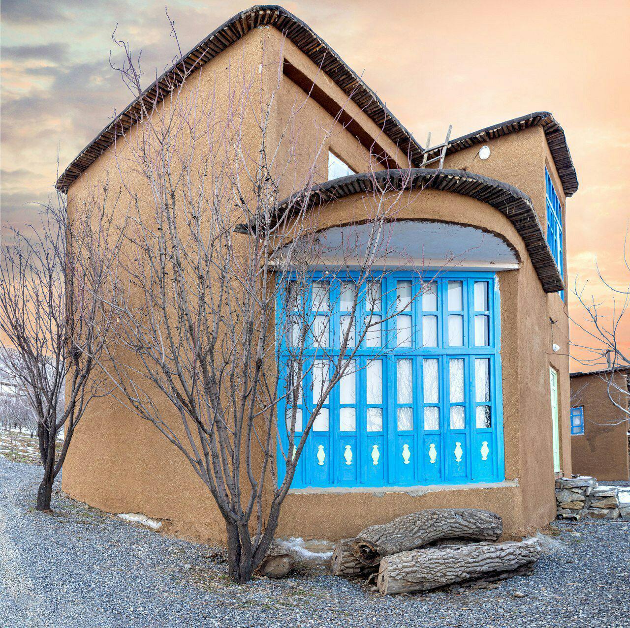 اقامتگاه بوم گردی نشینگه ی بنار در مریوان