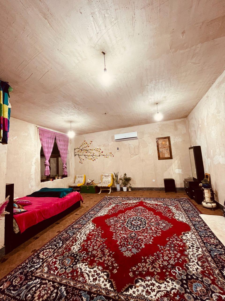 اقامتگاه بوم گردی نگارستان در خورموج