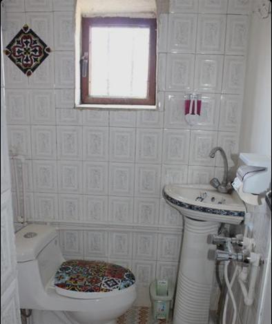 اجاره اقامتگاه بوم گردی هماتاج در سمیرم