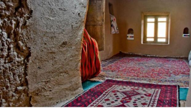 اقامتگاه بوم گردی بادام در کاشمر