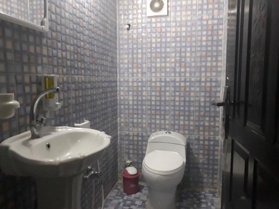 مبله یک خوابه پارکینگ دار و نزدیک خانه های تاریخی