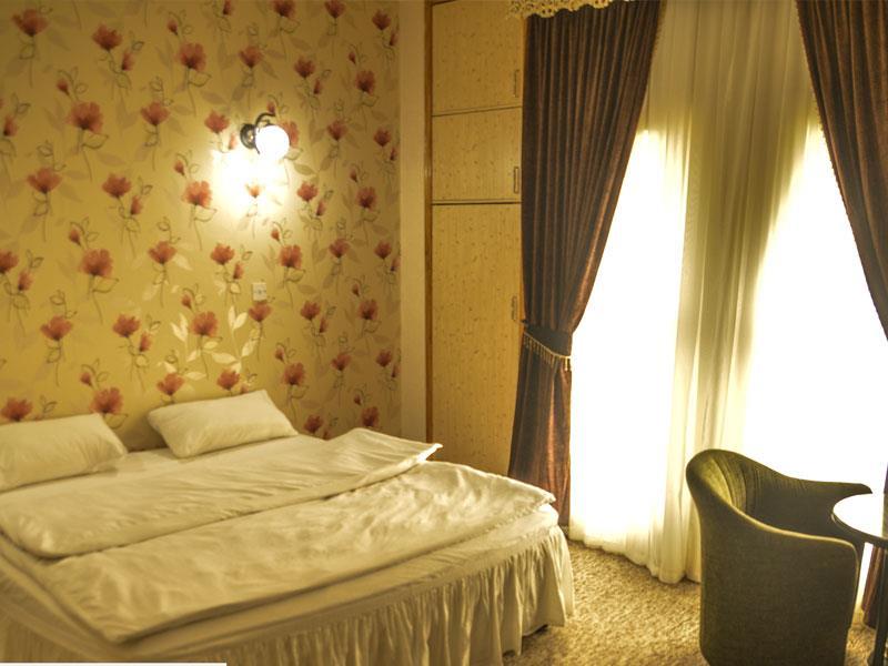 رزرو روزانه اتاق 2 تخته هتلی در اهواز