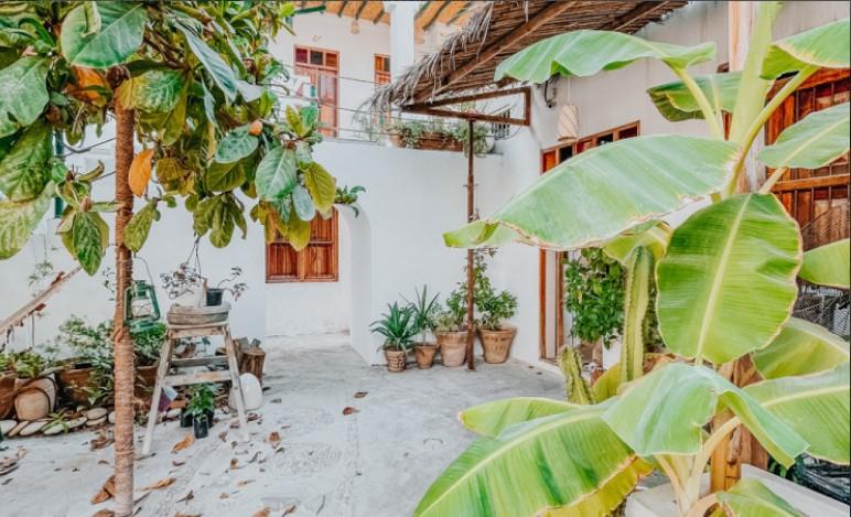 اقامتگاه بوم گردی آهید در بندر کنگان