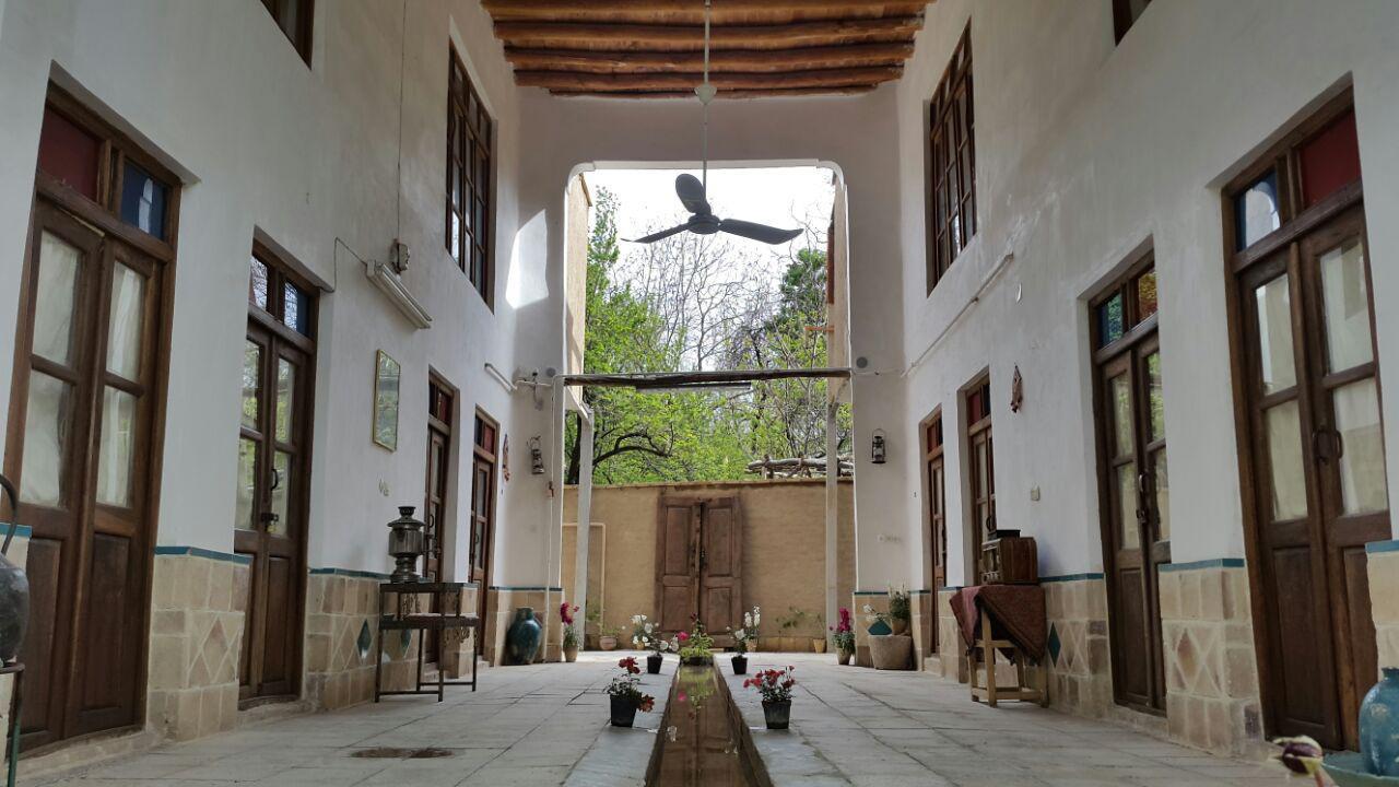 اقامتگاه بوم گردی کوشک آقا محمد قمصر کاشان