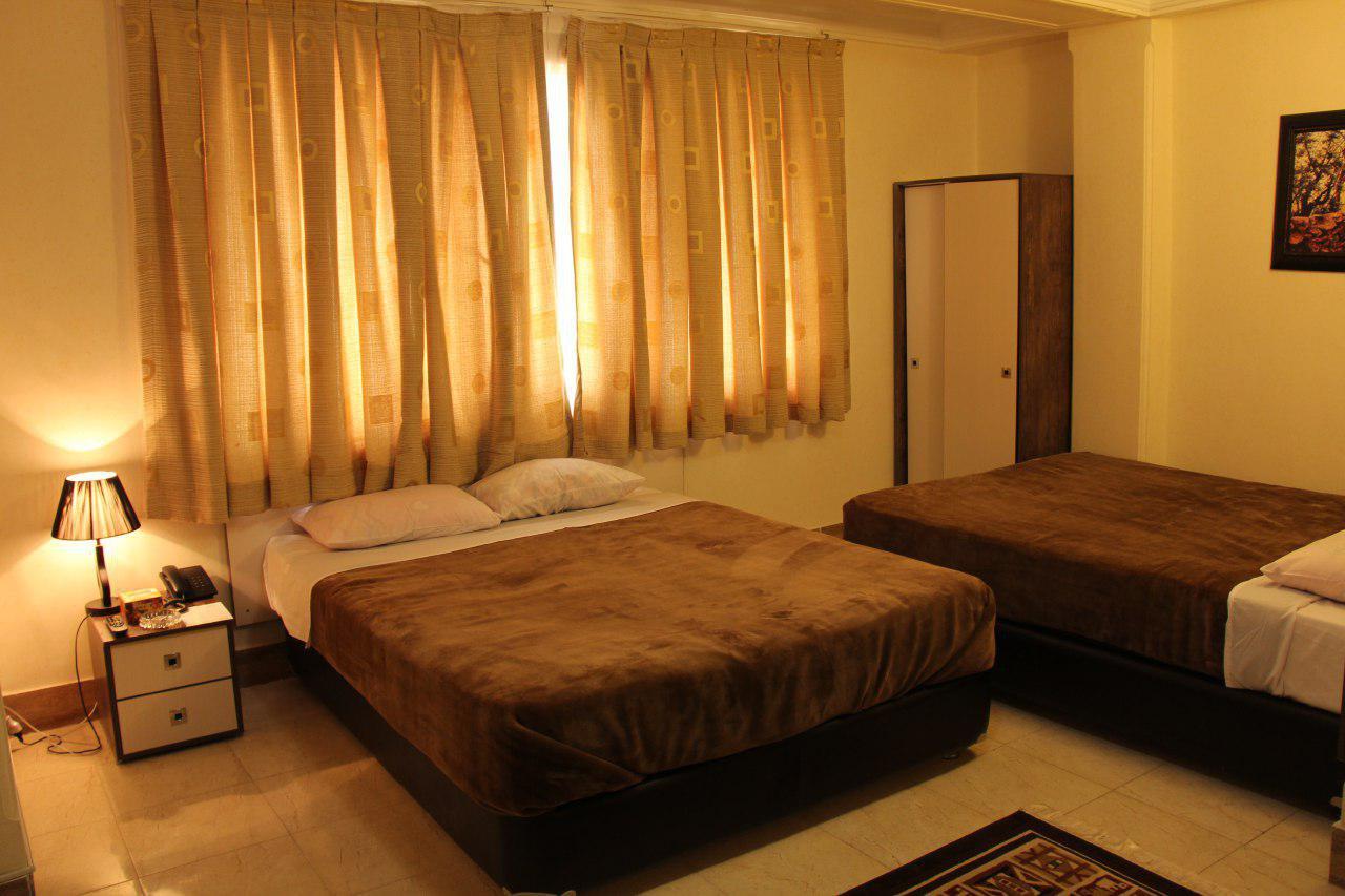 اتاق 4 تخته هتل آپادانا بندرعباس