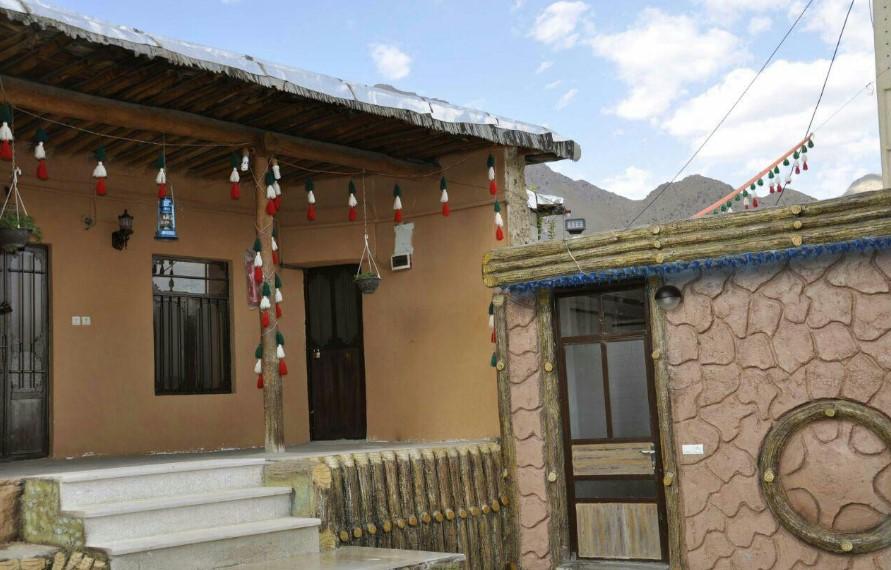 اقامتگاه بوم گردی رئیس در سی سخت