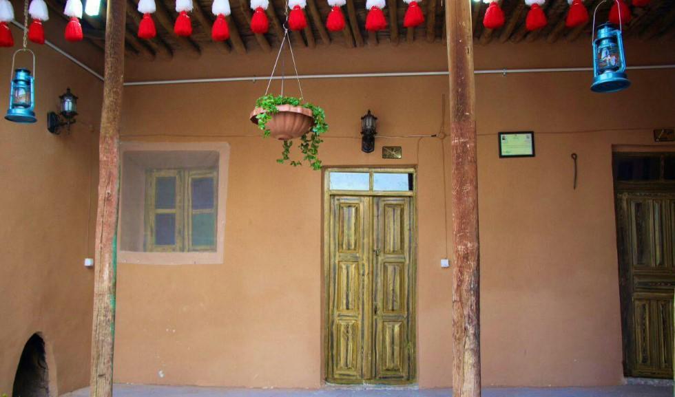 اقامتگاه بوم گردی رئیس در سی سخت