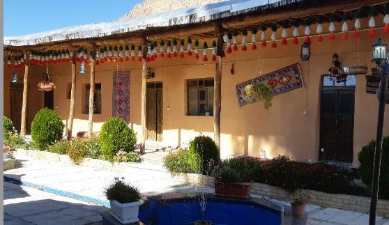 اقامتگاه بوم گردی رئیس در سی سخت