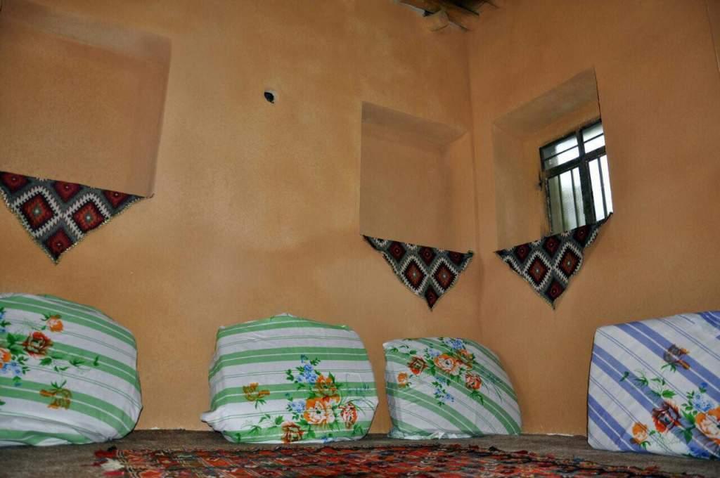 اقامتگاه بوم گردی رئیس در سی سخت