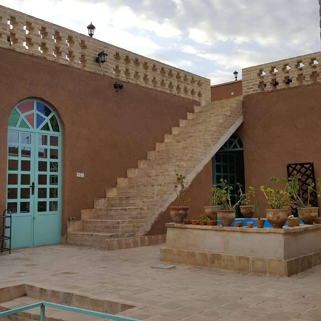 اجاره اقامتگاه بوم گردی خانه خشتی در رفسنجان