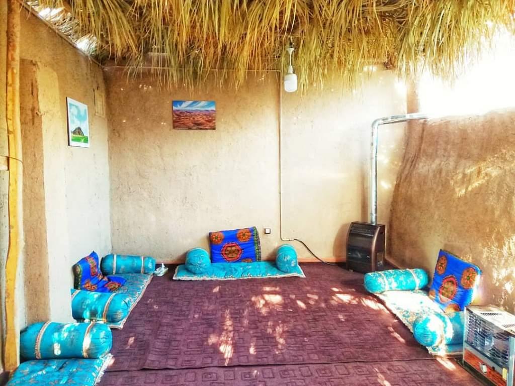 اقامتگاه بوم گردی نخل و نارنج در بم