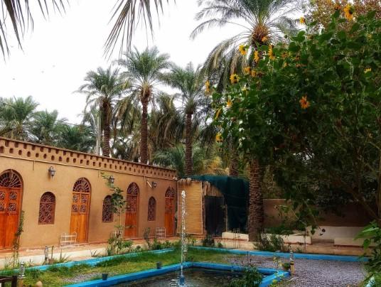 اقامتگاه بوم گردی نخل و نارنج در بم