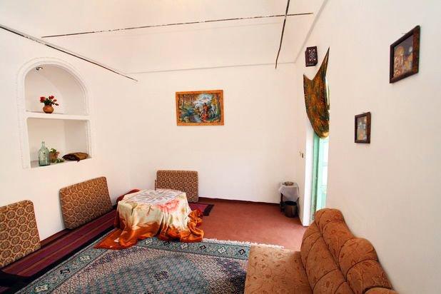 اجاره اقامتگاه بوم گردی عمارت دلگشا در ماهان