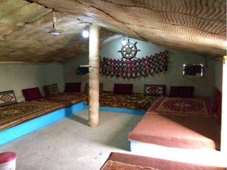 اقامتگاه بوم گردی تیاب مکران در کنارک