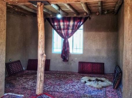 اقامتگاه بوم گردی دار بلوط در خرم آباد
