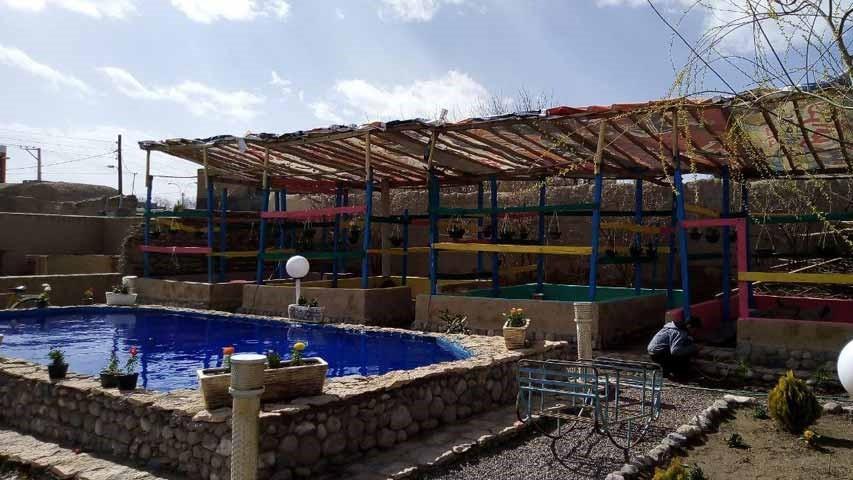 اقامتگاه بوم گردی دونا در شهربابک