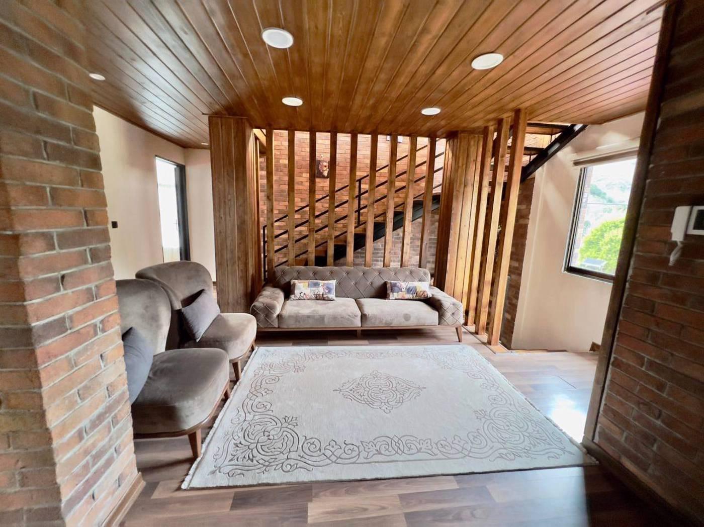 ویلا تریپلکس لاکچری استخردار جنگلی در اربکله رامسر