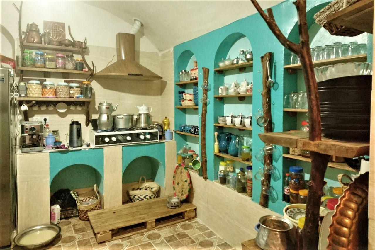 اقامتگاه بوم گردی بیشاپور در تنگه چوگان کازرون