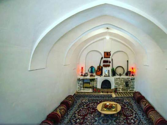 اقامتگاه بوم گردی بیشاپور در تنگه چوگان کازرون