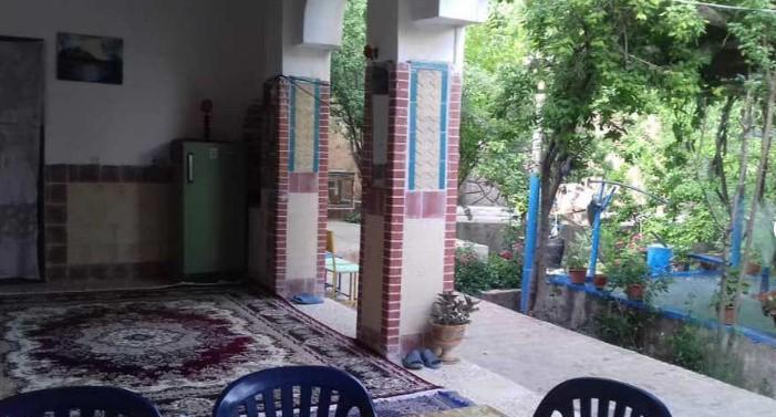 اجاره اقامتگاه بوم گردی بالا چشمه در بزنجان