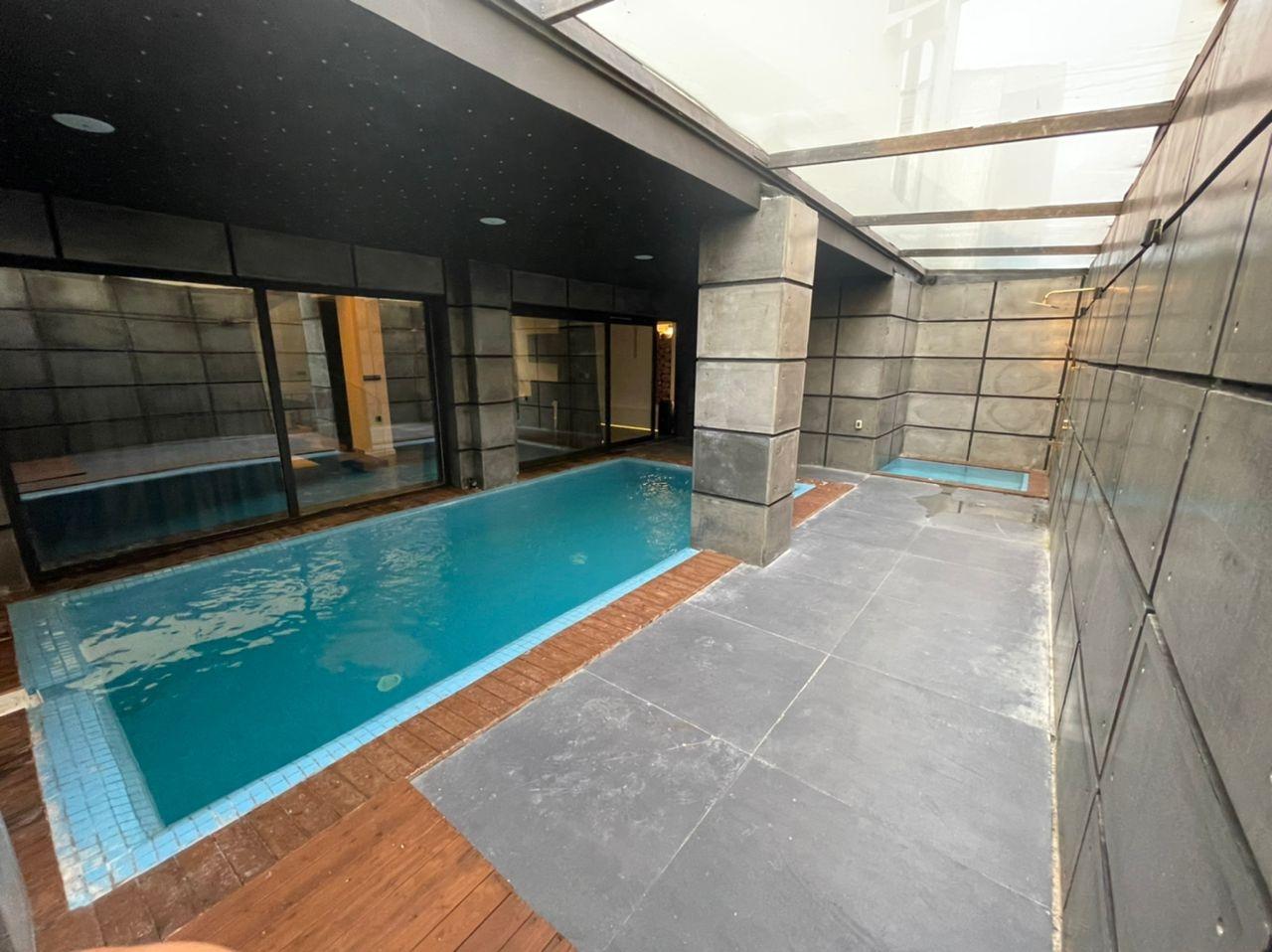 ویلا مدرن با استخر سرپوشیده در محموآباد