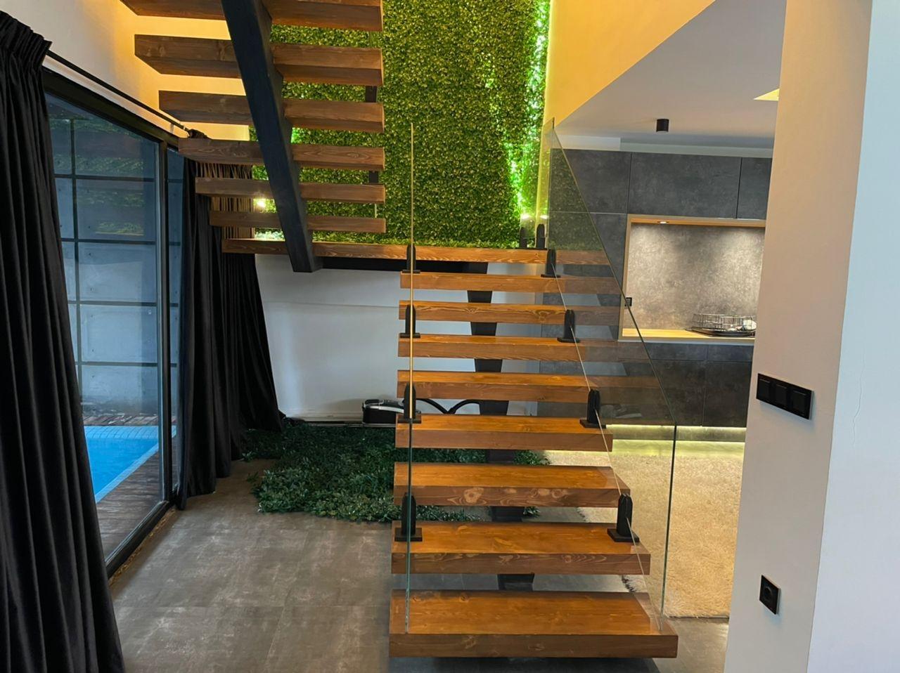 ویلا مدرن با استخر سرپوشیده در محموآباد