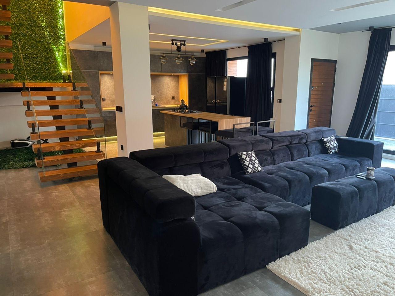 ویلا مدرن با استخر سرپوشیده در محموآباد