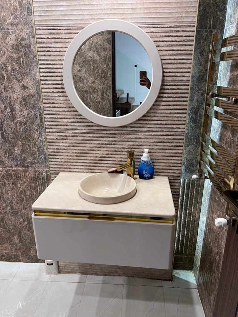 ویلا مدرن تریپلکس با استخر روباز آبگرم