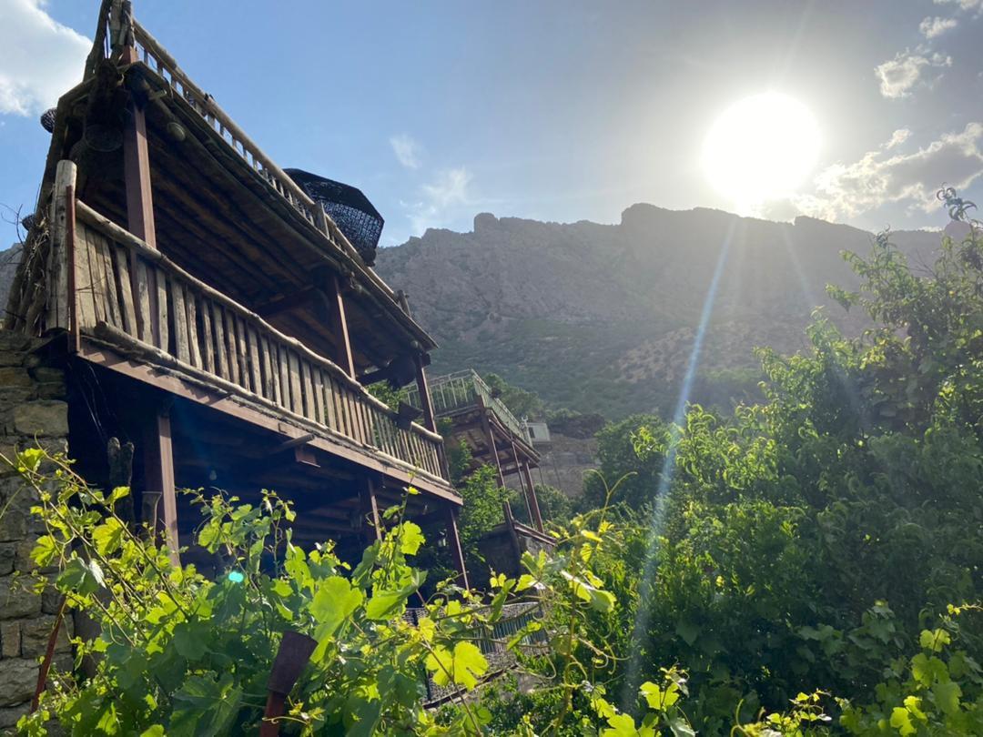 اجاره اقامتگاه بوم گردی نگین هورامان در پاوه