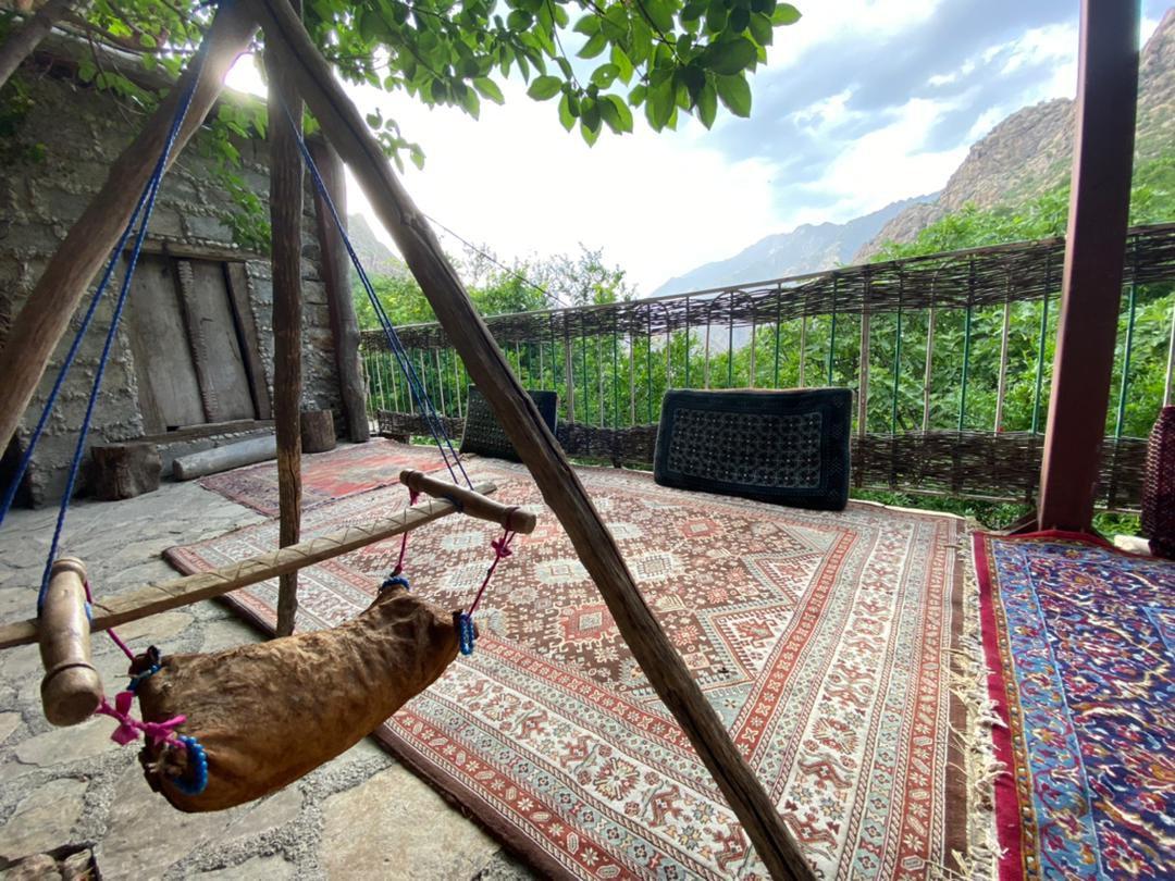 اجاره اقامتگاه بوم گردی نگین هورامان در پاوه