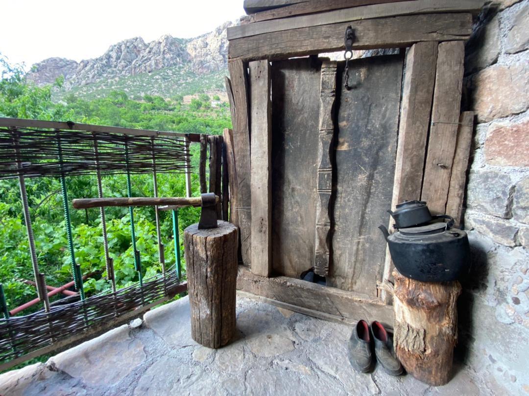 اجاره اقامتگاه بوم گردی نگین هورامان در پاوه