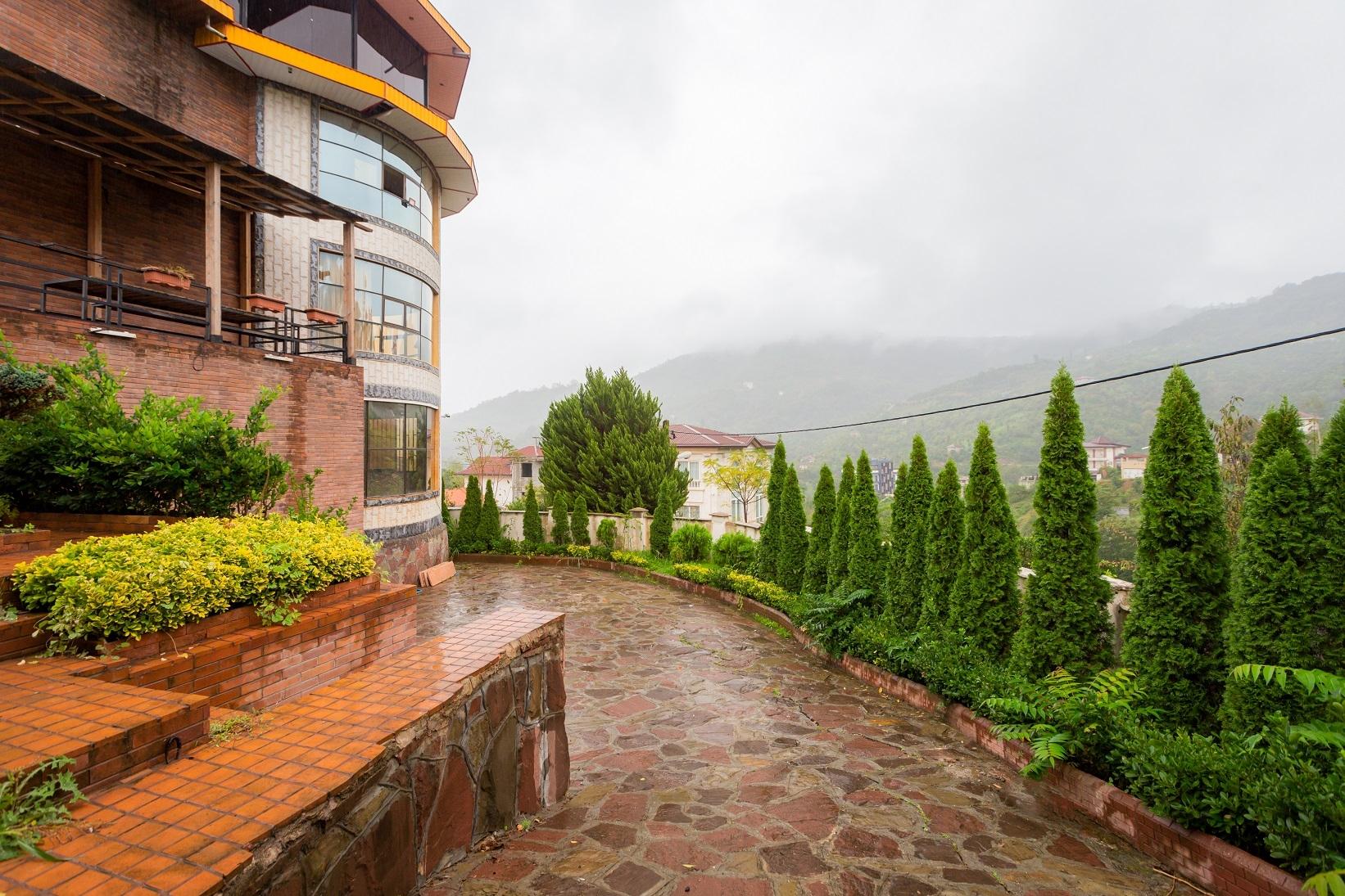 ویلا تریپلکس لاکچری استخردار جنگلی در اربکله رامسر