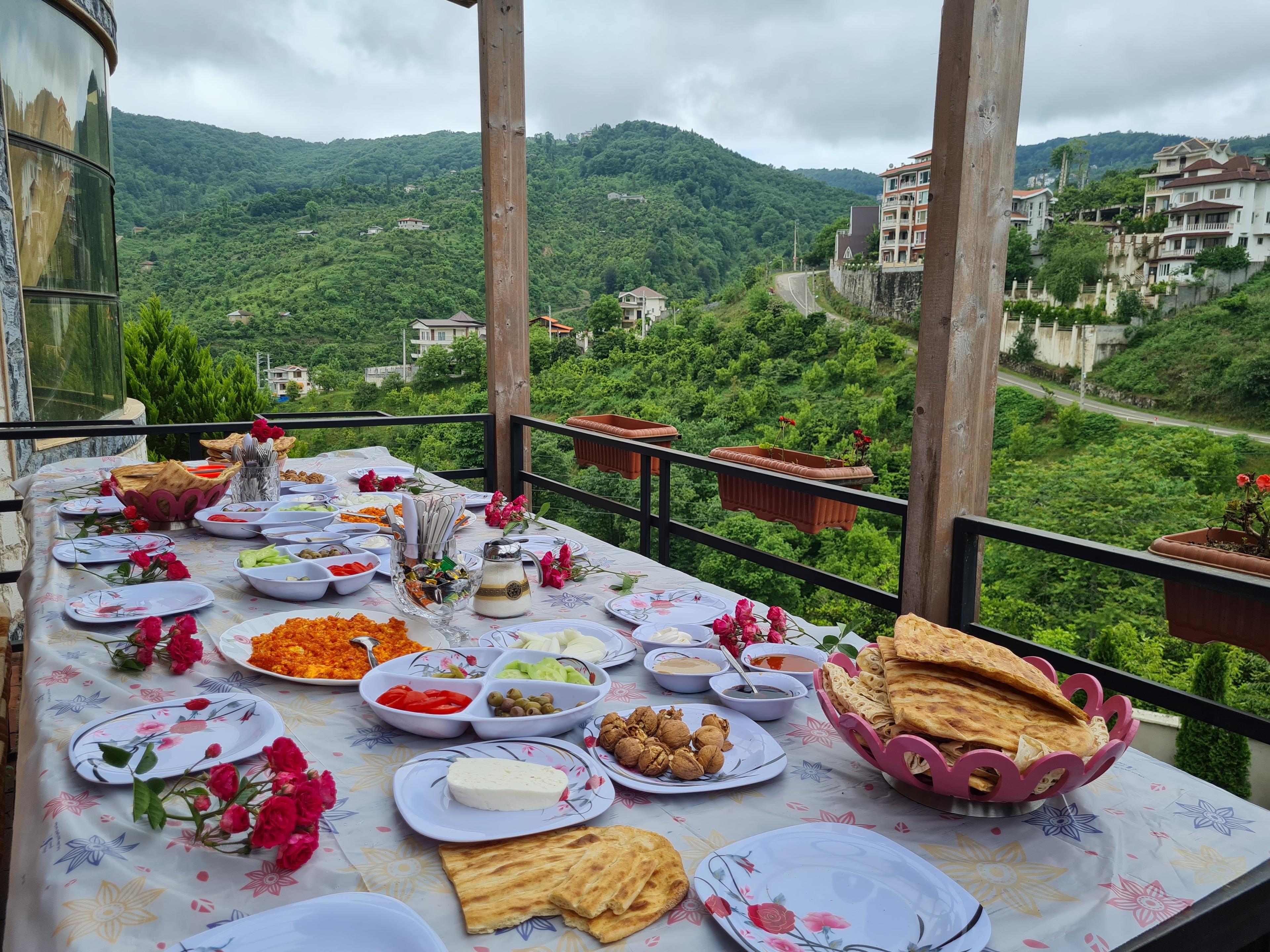 ویلا تریپلکس لاکچری استخردار جنگلی در اربکله رامسر